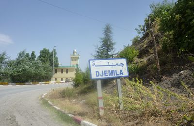 l'entrée du village de Djemila