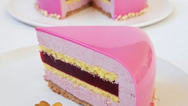 Entremets Chocolat blanc Framboise Amande