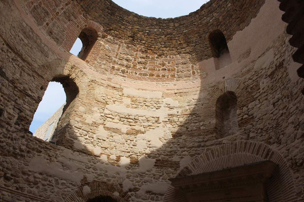 Pour continuer par la (petite) cathédrale et ses richesses