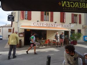 Arrivée à Piegros la Clastre 