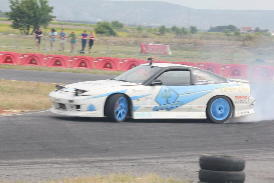 drifting , caisses, paddock, drifteur et drifteuses...