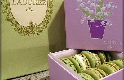 Les Macarons aux Muguets de chez LADUREE