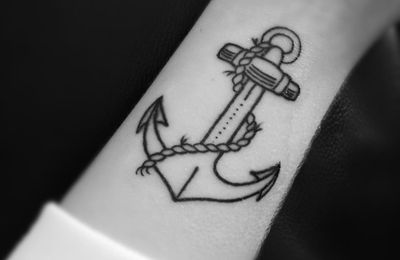 Un bel tatuaggio di un ancora #cool #anchor #tattoo