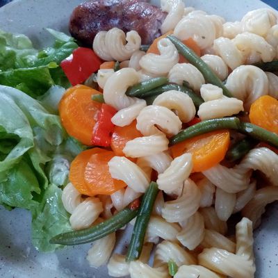 One pot pasta (carottes poivrons haricots)