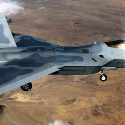 Syrie: Les analystes russes affirment que le système S-300 peut détecter les avions F-22 -​​​​​​​ 10 octobre 2018