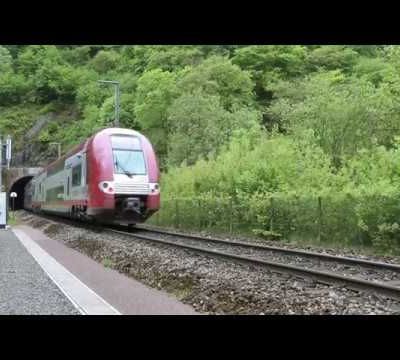 vidéo de la ligne de chemin de fer sur l'ancien pont routier au Camping Masseler à Kautenbach