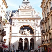 Architecture éclectique parisienne : l'ancien Comptoir d'Escompte de la ville