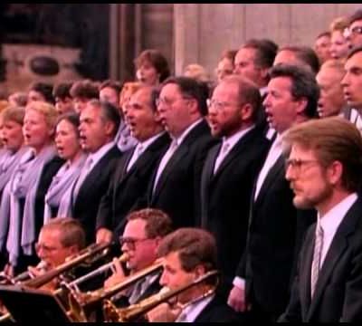 Mozart: Coronation Mass / Karajan · Vienna Philharmonic Orchestra · St. Peter's Basilica