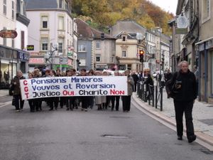 Manifestation des veuves et retraités des mines en 2010 à Hayange