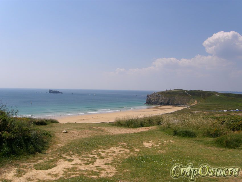 Ballade à Crozon et Camaret sur Mer avec le club des Vieilles bécanes de Carhaix. 
Si vous chercher les petites maisons typiquement Bretonnes que l'on voit sur les cartes postales vous les trouverez là-bas. Cherchez bien !
A visiter absolument.