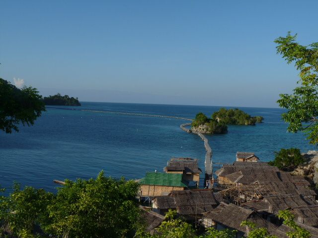 Du paradis des îles Togians et des peuples Bajaux aux rites du pays Toraja!!