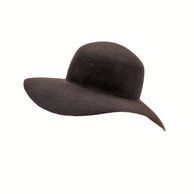 Tous les couvres-chefs sont autorisés alors "nos limites" adaptez votre chapeau à votre personnalité.