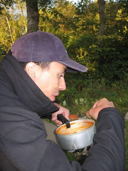 Notre randonn&eacute;e dans le parc des volcans d'Auvergne : 2 jours, 52km, de la pluie, des vaches, des ampoules, des crampes, de la pluie, du brouillard, des saucisses lentilles...Enormes souvenirs...