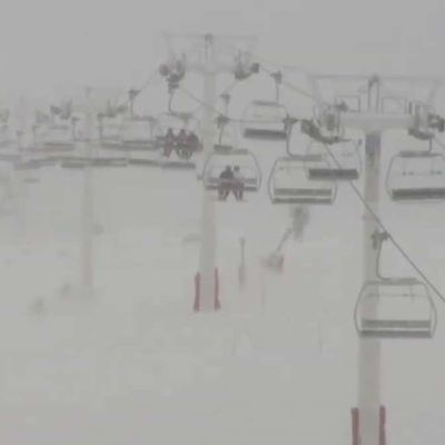 Avalanches : Les stations de ski vigilantes face à l'abondance de neige