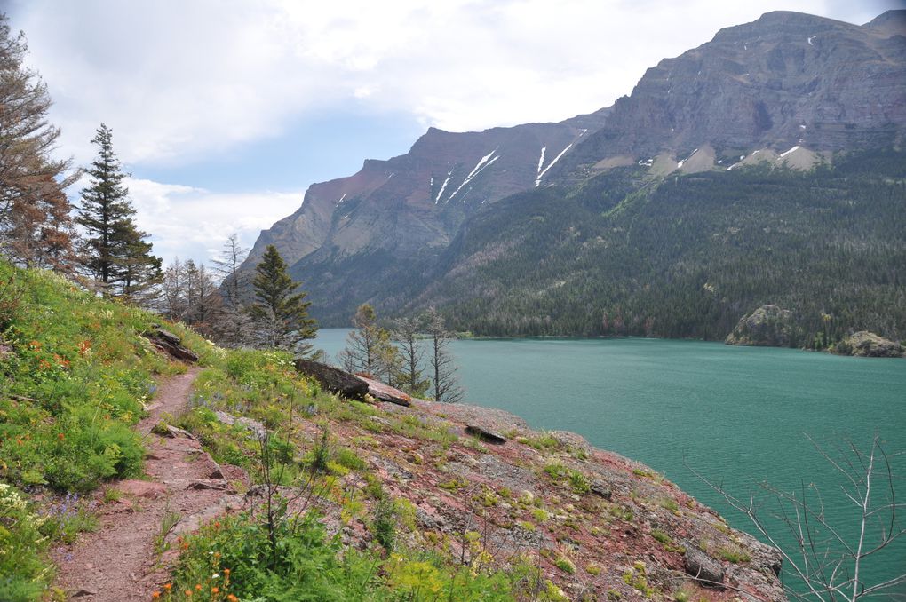 le long de St Mary upper lake