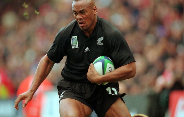 Le monde du rugby pleure sa légende Jonah Lomu...