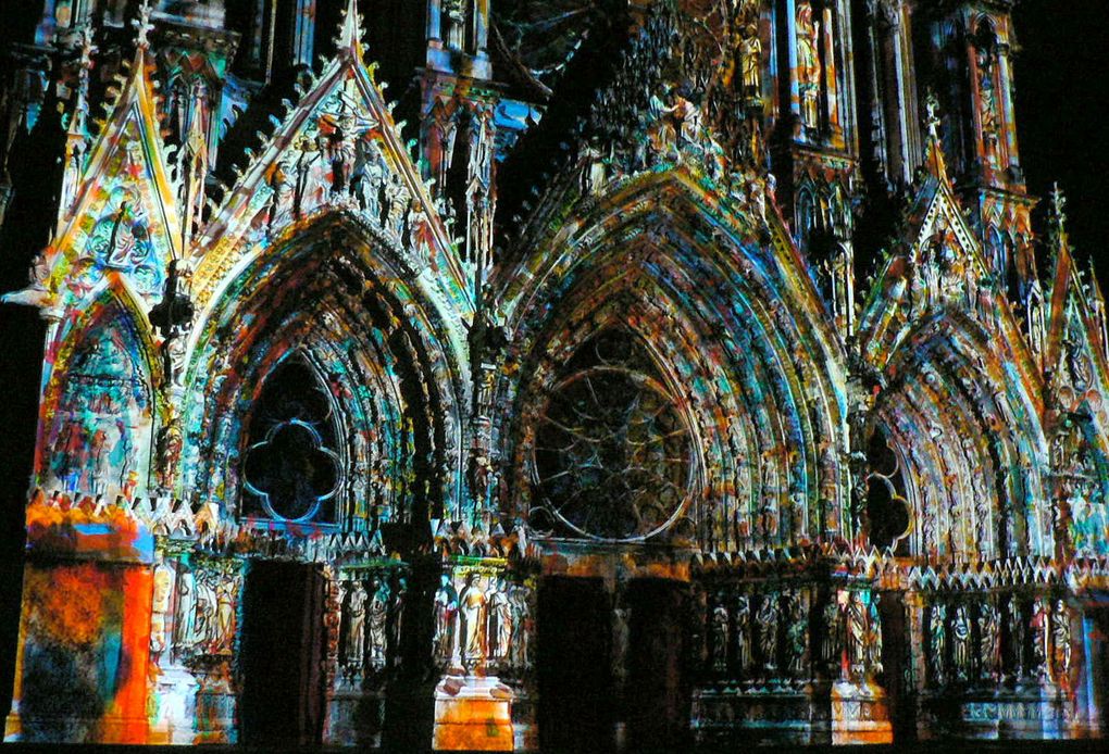 Aperçu du spectacle coloré donné pour les 800 ans de la cathédrale de Reims