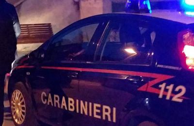 NAPOLI NEWS 50 euro per 1 grammo di cocaina: pusher 57enne arrestato dai carabinieri L'uomo è stato fermato all'esterno della sua abitazione