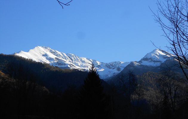 Vue sur le Pic du Montaigu 