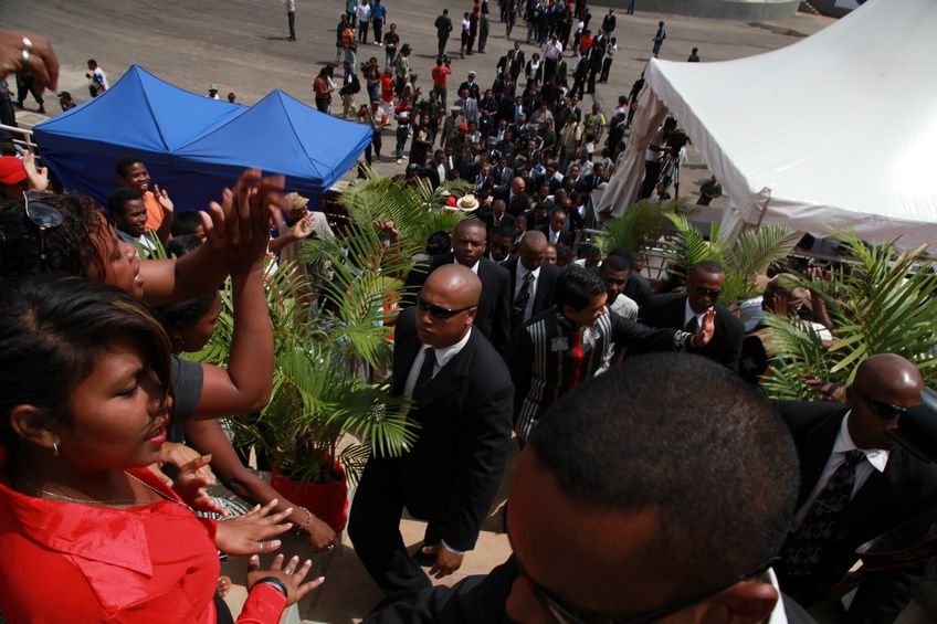 Dans le cadre du IIè anniversaire de la IVèRépublique, le couple présidentiel, Andry et Mialy Rajoelina, a inauguré le «Coliseum de Madagascar» sis à Antsonjombe. 2è partie. Photos: Harilala Randrianarison