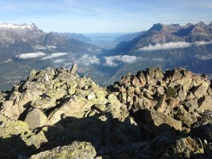 Reste un dernier tronçon très caillouteux à parcourir avant d'atteindre notre but.