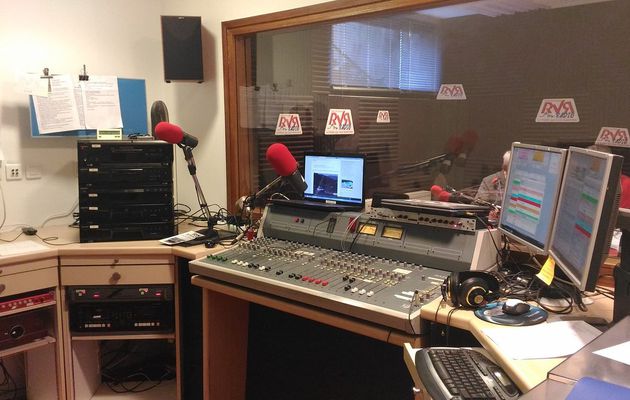 écoutez en podcast le direct de RVR RADIO pour le 70eme rallye LYON-CHARBONNIERES-RHÔNE