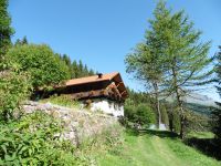 Une descente de chalet en chalet, sous l'aiguille de Roselette, à Buche Croisée, au refuge du Nant Borrant.