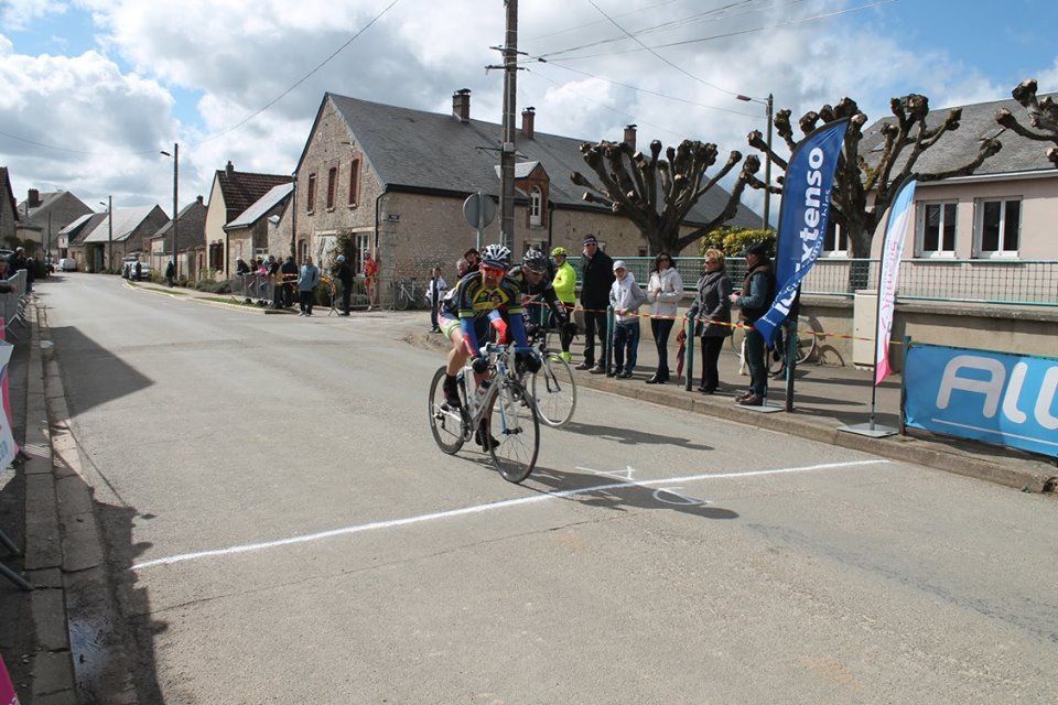 Album photos des courses UFOLEP 3 et GS de Berchères Les Pierres (28)