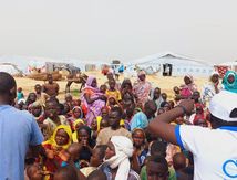 L'ONG Action Humanitaire Africaine Sensibilise à l'Hygiène-Assainissement et à la Protection de l'Environnement dans le camp de réfugiés d’Ambélié à l’Est du Tchad.