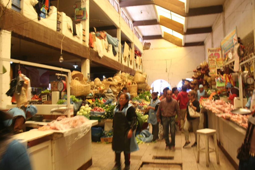 Au marché, au marché, on peut, on peut tout trouver !