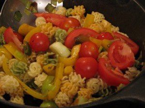 Come prepararare la pasta alla crudaiola a casa