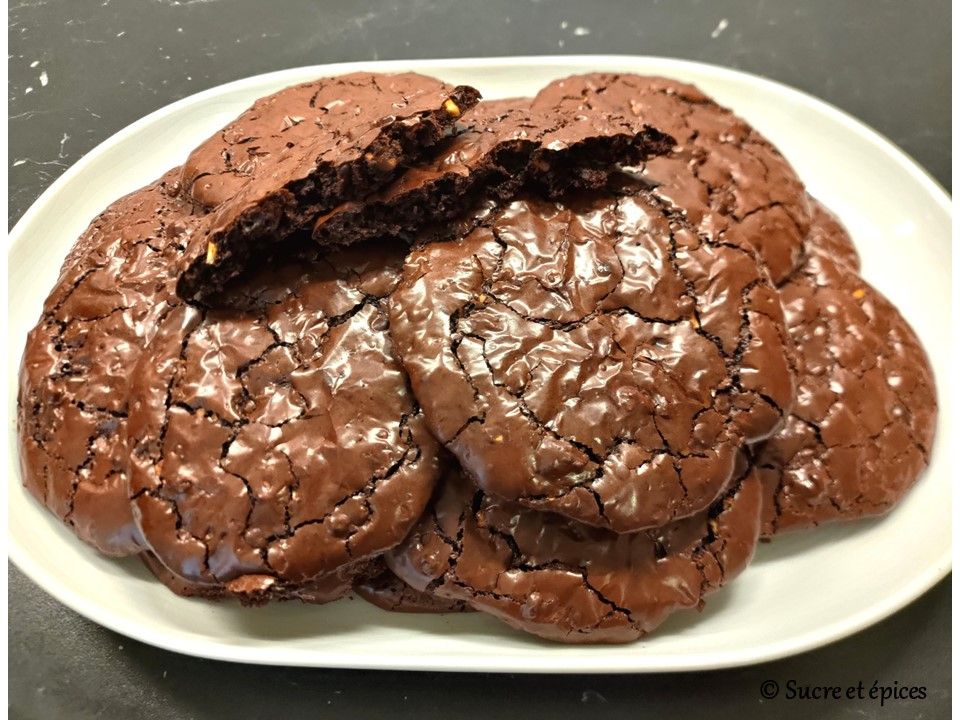 Cookies brownies aux noix, sans farine et sans gluten - Recette en vidéo