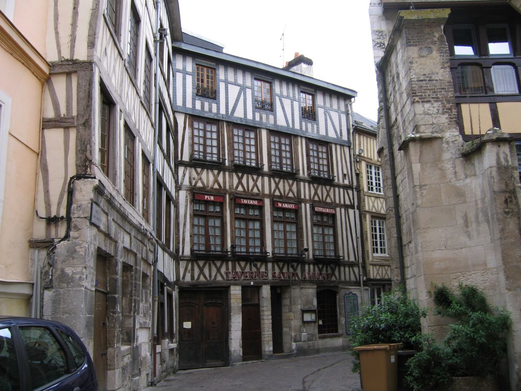 Le vieux Rouen et ses jolies maisons à colombages, sa cathédrale, et tout le centre historique