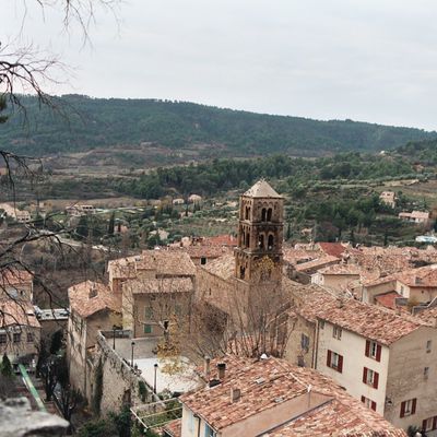 MOUSTIERS Sainte Marie porte du Verdon - Village médiéval des Alpes de Haute Provence