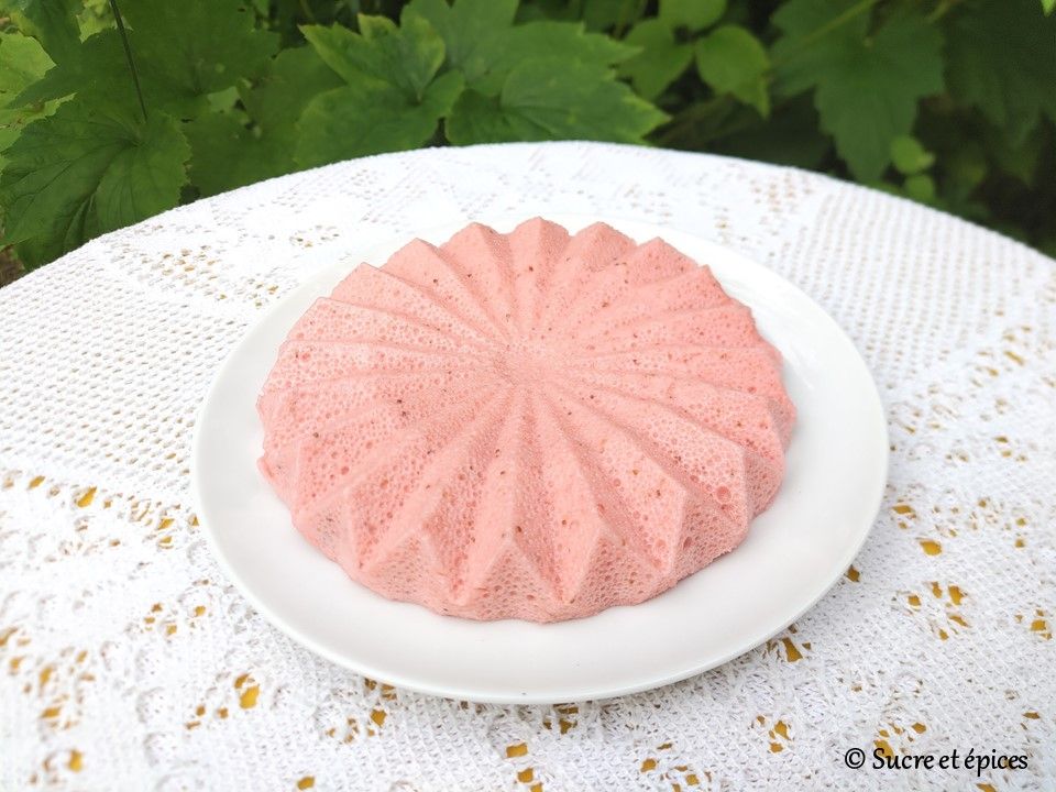 Nuage aux fraises (vegan et sans gluten) - Recette en vidéo