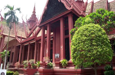 Phnom Penh : Musée national, Palais Royal et Wat Phnom