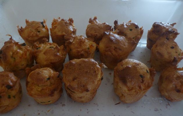 Mini muffins aux crevettes et ciboulette