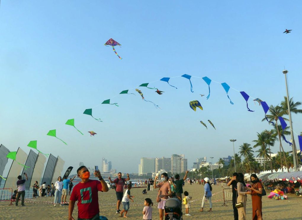 Kite on the Beach 2023 - Cerfs-volants sur la plage à Pattaya