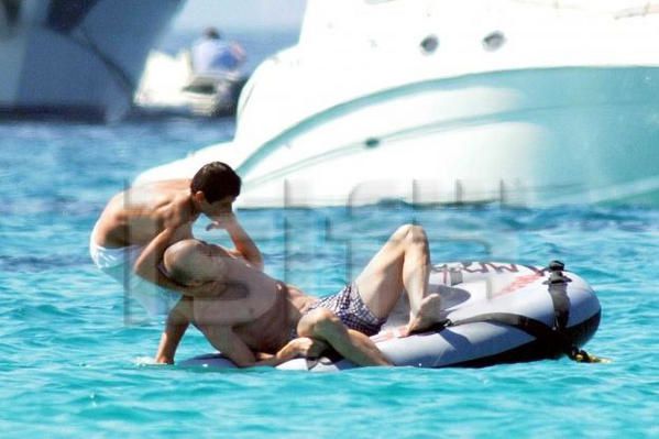 Album - la-familes-zidane-en-vacances-a-formentera-en-espa