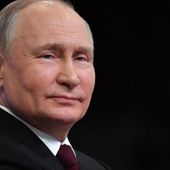 Vladimir Poutine attend Donald Trump pour négocier l'avenir de l'Ukraine sans l'UE, selon le président tchèque