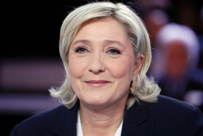 Marine Le Pen refuse de porter le voile au Liban