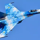 Interception d'un Awacs en Mer Noire, escalade aérienne en Mer Noire : Su-27 russe contre Rafale français