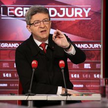 Mélenchon exclut toute idée de rapprochement avec les socialistes