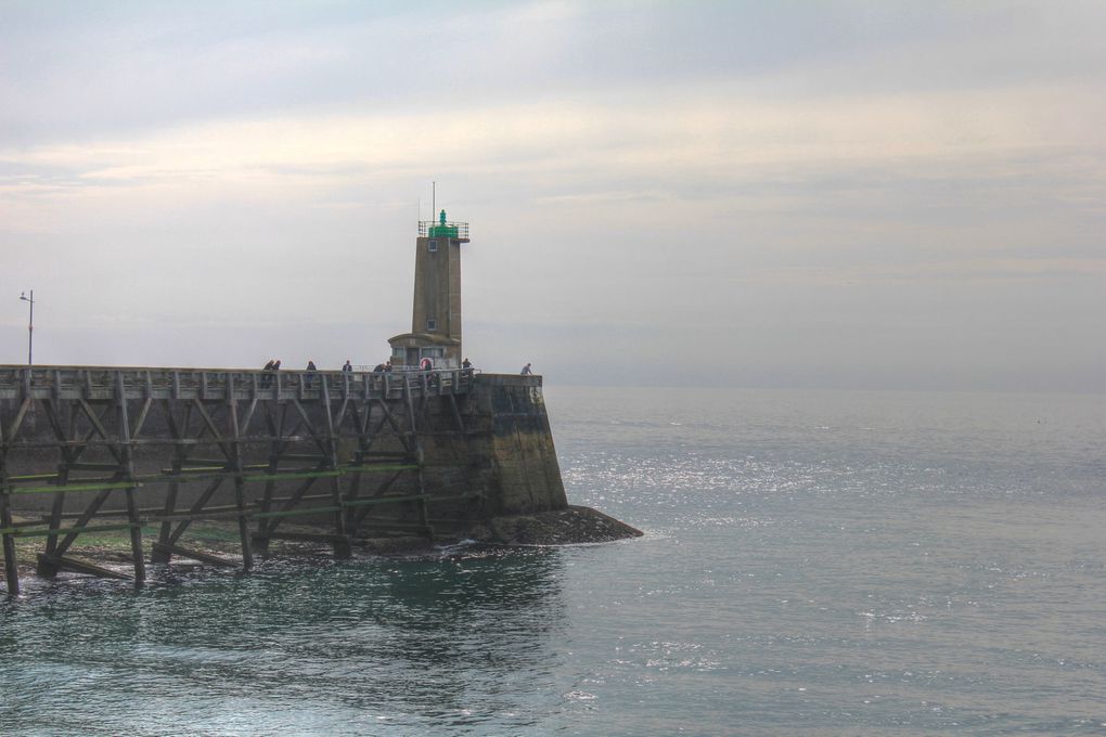 Des photos de Fécamp, certaines non retouchées ou très peu, d'autre en HDR. Je vous laisse découvrir...