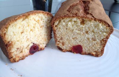 Gâteau au yaourt revisité aux fruits confits 