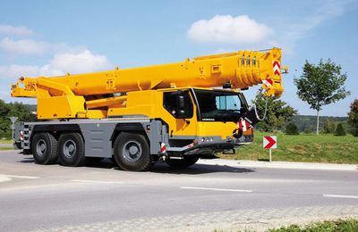 Pulling And Lifting Made Easy with Mobile Crane Truck Hire