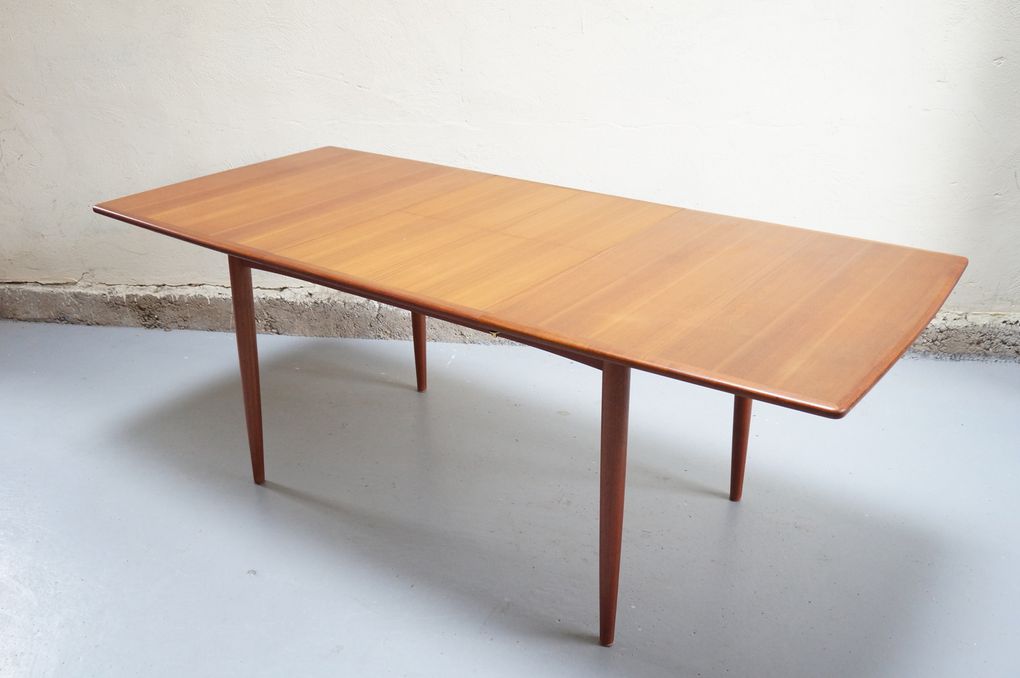 Vendue - Table à manger scandinave teck design danois vintage années 50 60 70 massif 