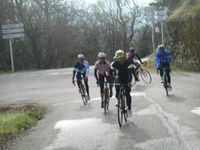 1- Arrivée du groupe 1 dans la montée de St Thomé. 2- Passage dans Valvignères.