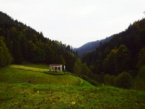 TROUVER OÙ  C'EST???? PAS EN GRÈCE MAIS EN FORÊT NOIRE