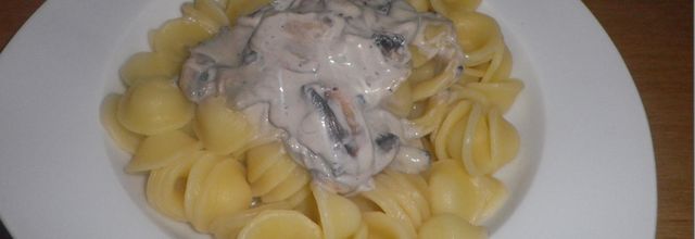 Orecchiette sauce crémeuse au gorgonzola et champignons